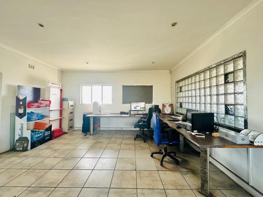 Commercial Property for Sale in Beaconvale Western Cape